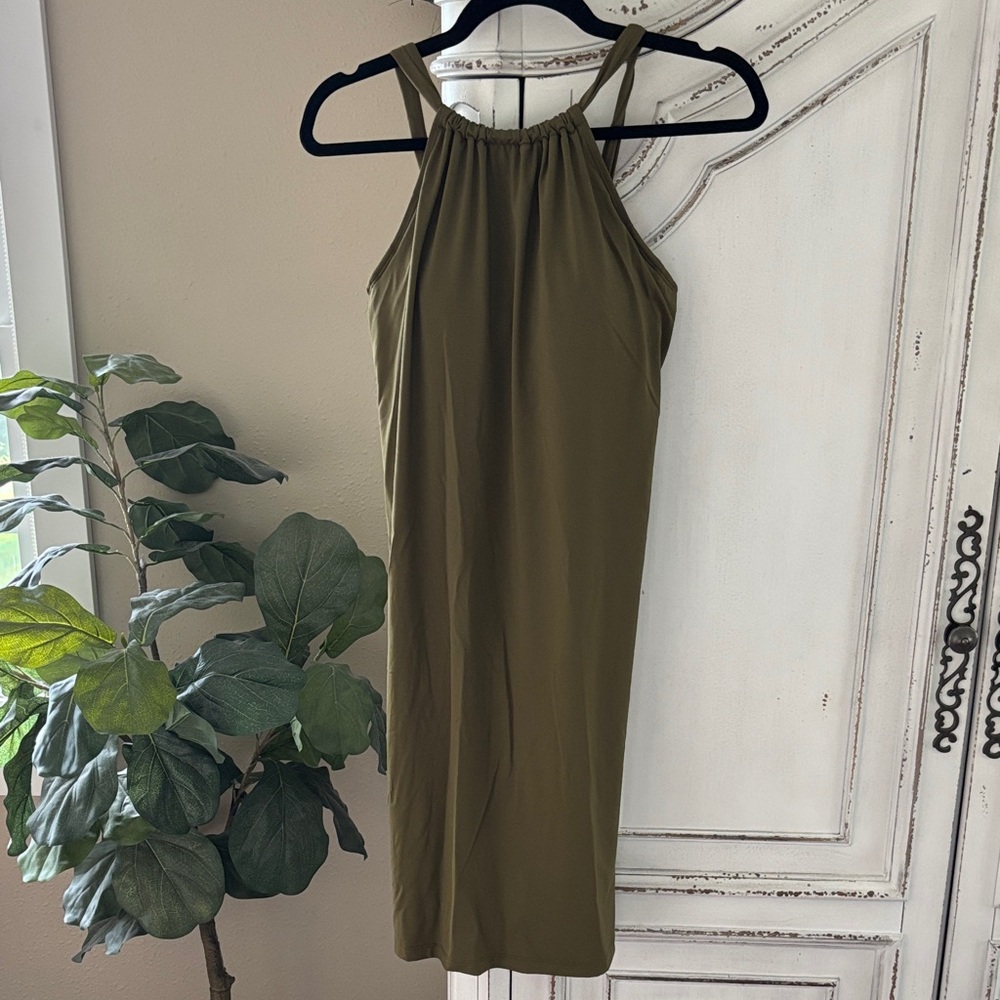 Athleta Womens Green Kokomo Adjustable Strap Swim Dress Size M Padded Coastal